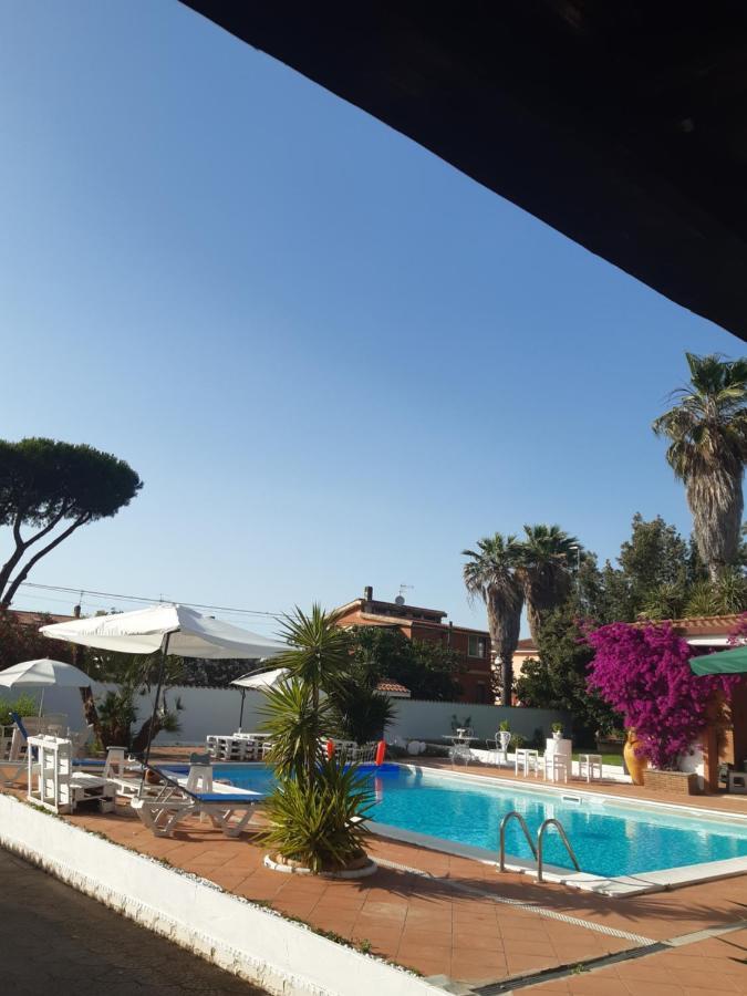 B&B Villa Giovanni Casal Palocco Bagian luar foto