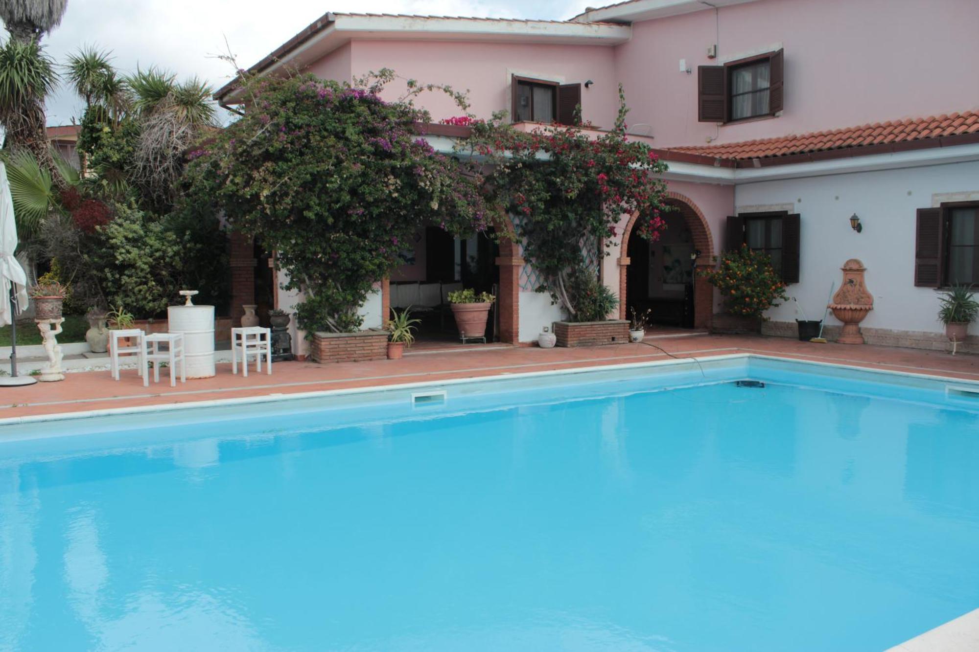 B&B Villa Giovanni Casal Palocco Bagian luar foto